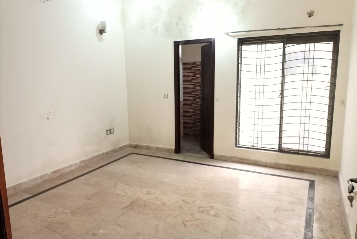 Bahria Town house for Rent
